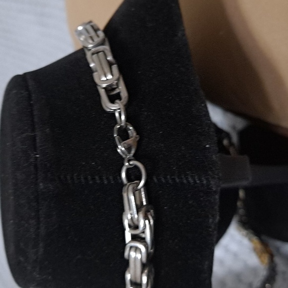 Authentic stainless steel necklace and bracelet set - Picture 2 of 4